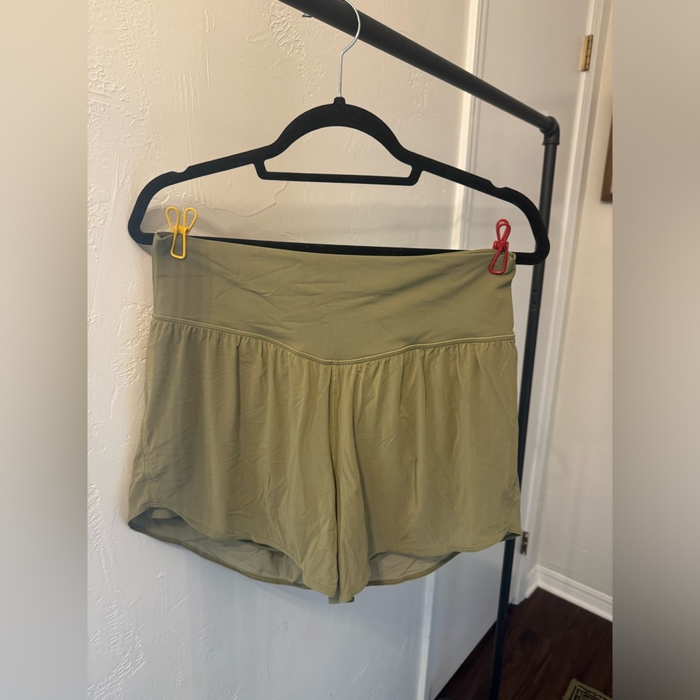 Lululemon Athletica High Waist Shorts in Sage